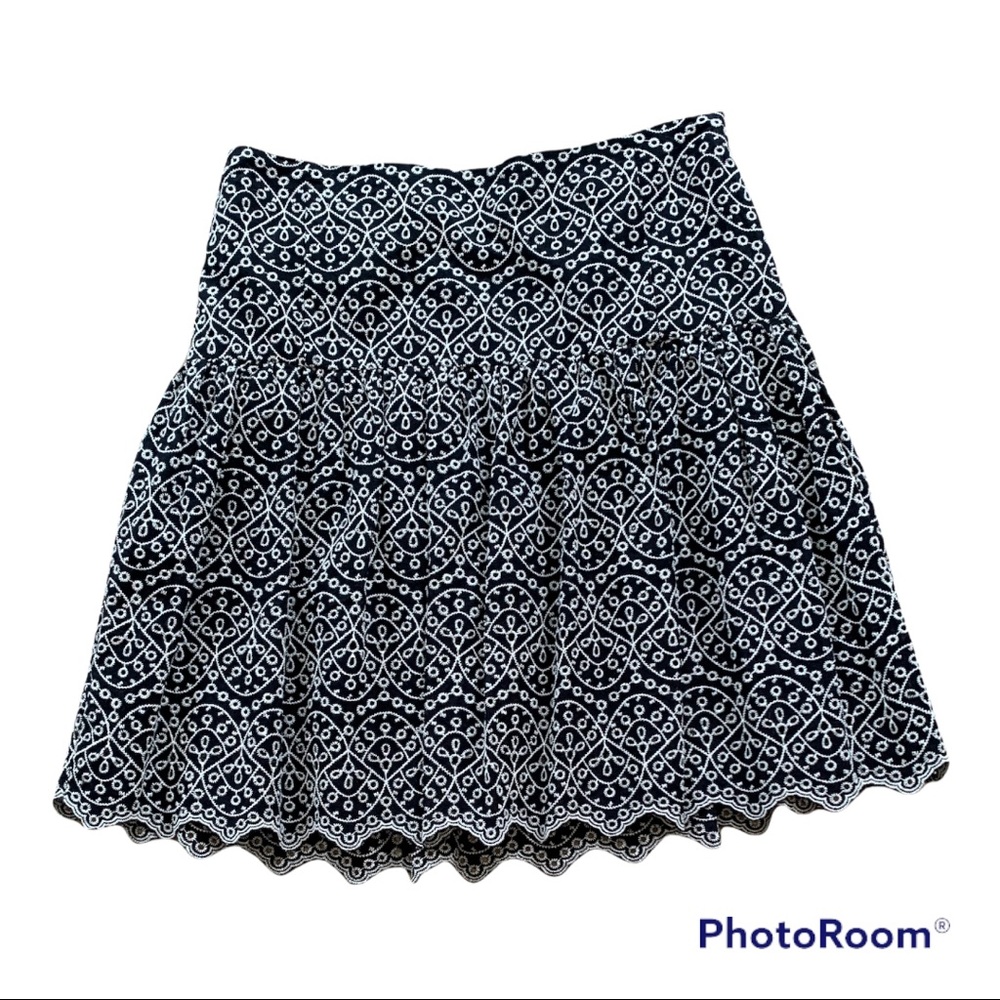 ⭐️Express High Waisted Eyelet Black and White Skirt⭐️